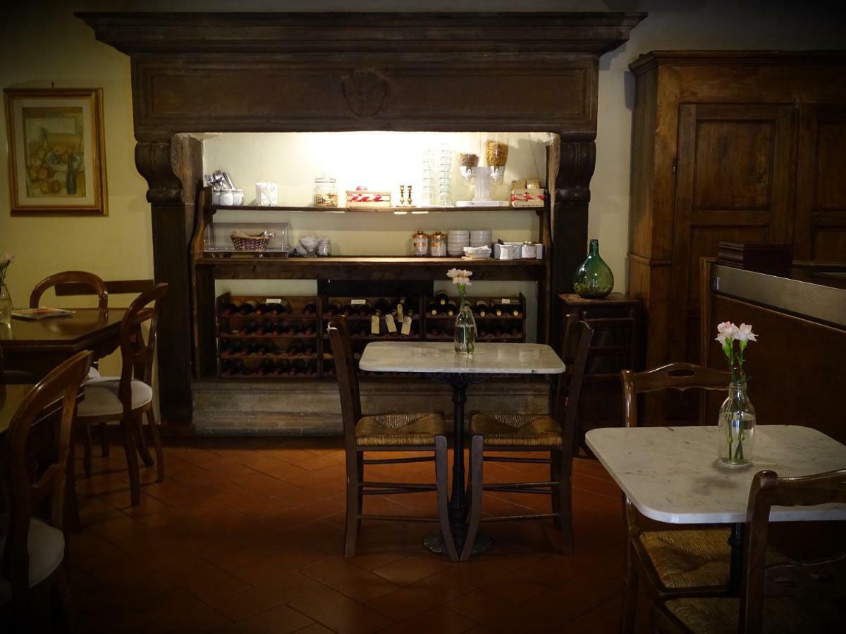 Hotel Sabrina Cortona Bagian luar foto