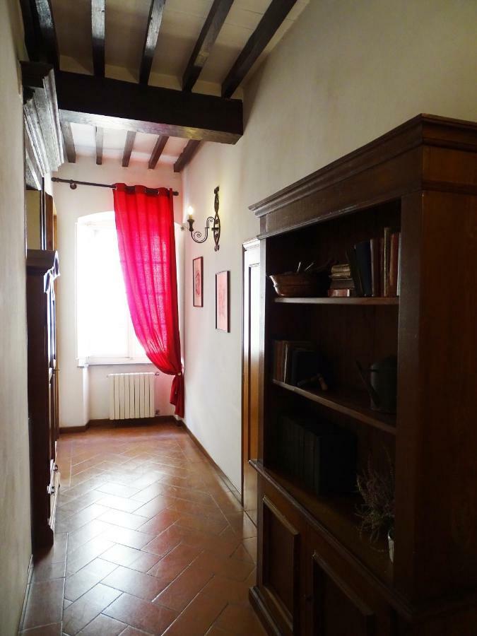 Hotel Sabrina Cortona Bagian luar foto